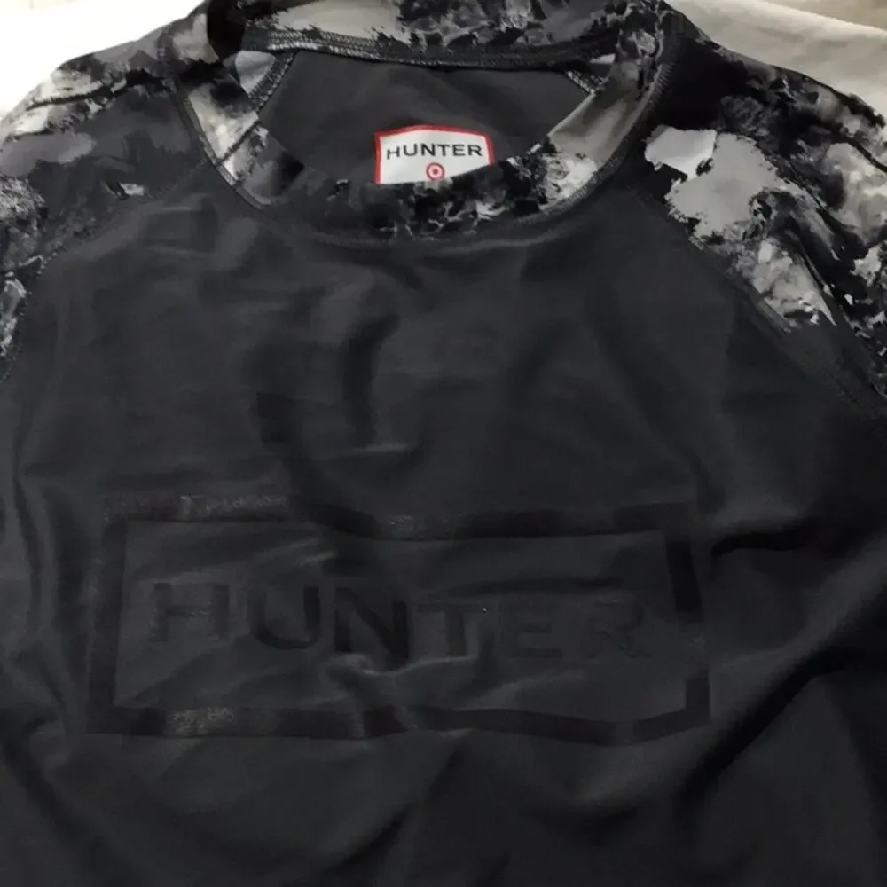 Hunter men’s M swim shirt upf 50 NWT